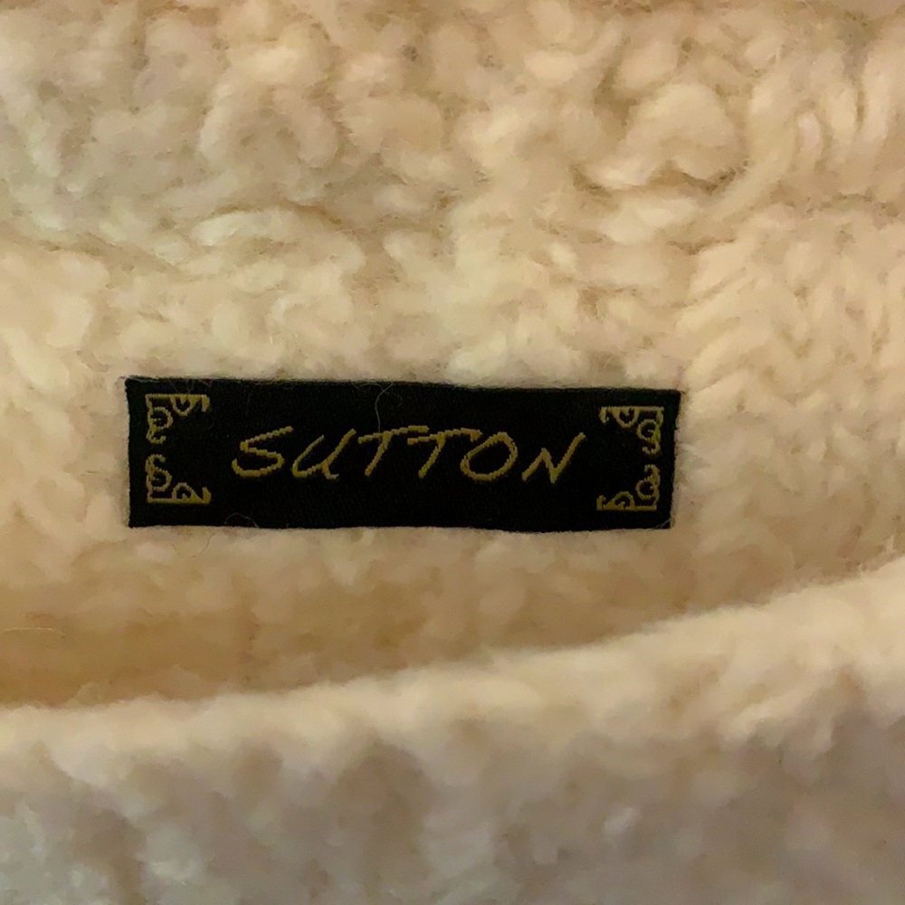 NWT Sutton Hand Made Felt Bag with Chain. - Picture 7 of 8